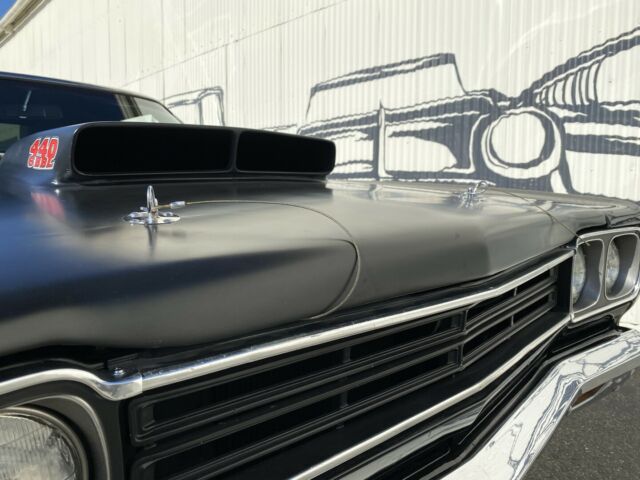 Plymouth Road Runner 1969 image number 22