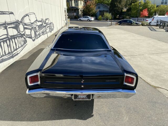 Plymouth Road Runner 1969 image number 8