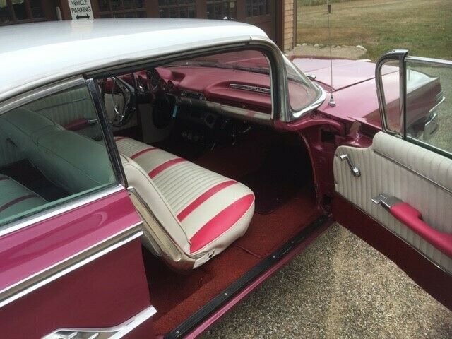 Chevrolet Impala 1960 image number 24