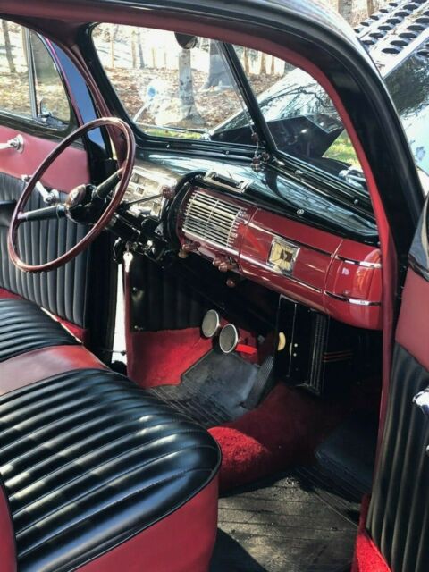 Ford Deluxe 1940 image number 15