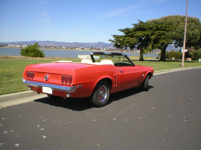 Ford Mustang 1969 image number 29