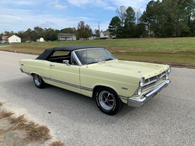 Ford Fairlane 1967 image number 4