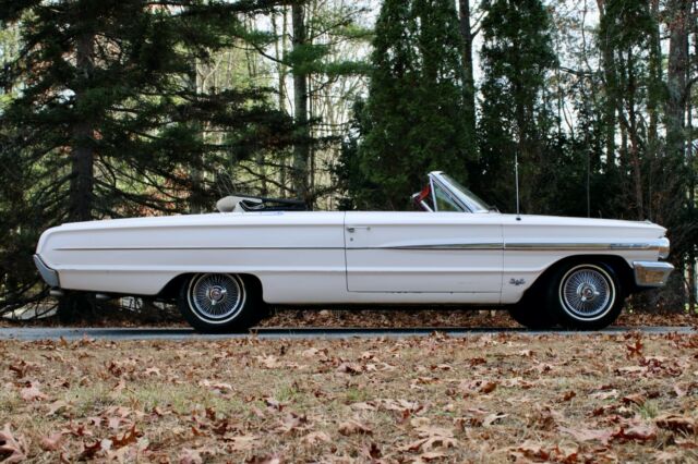 Ford Galaxie 1964 image number 31