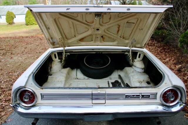 Ford Galaxie 1964 image number 40