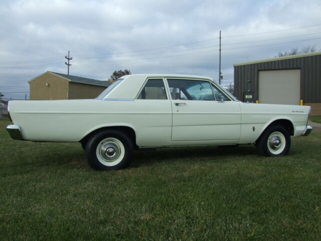 Ford Custom 390 1965 image number 5