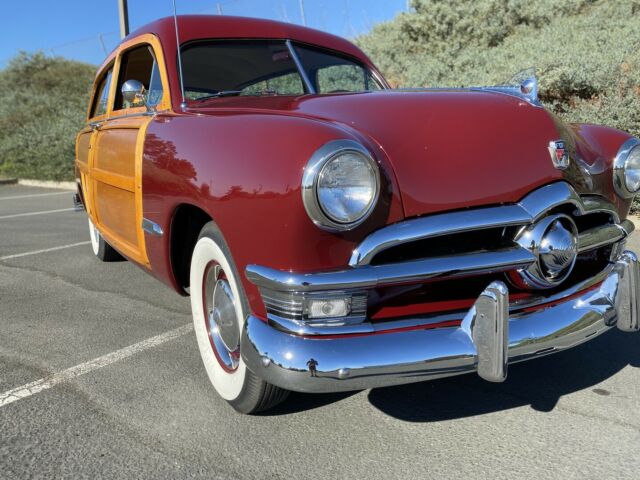 Ford Custom Deluxe Woody 1950 image number 40