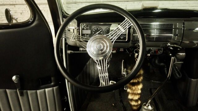 Ford 5 Window Coupe 1936 image number 37