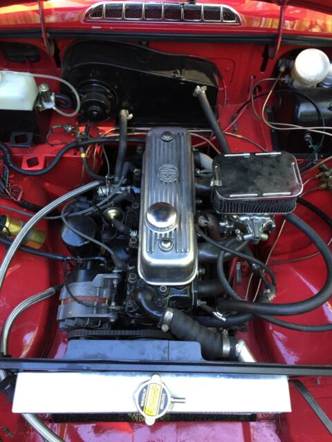 MG MGB 1973 image number 15