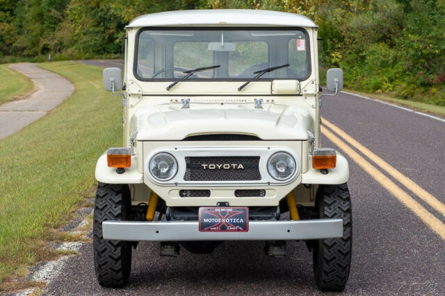 Toyota Land Cruiser 1977 image number 26