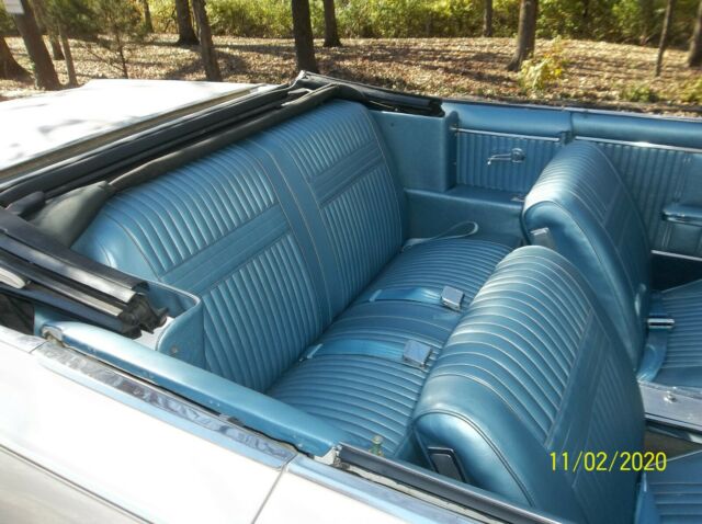 Oldsmobile Cutlass 1964 image number 3