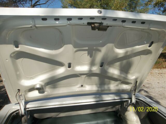 Oldsmobile Cutlass 1964 image number 42