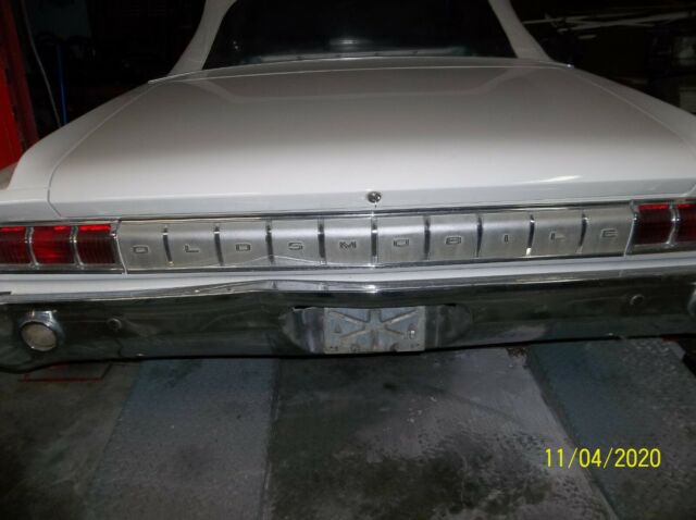 Oldsmobile Cutlass 1964 image number 45