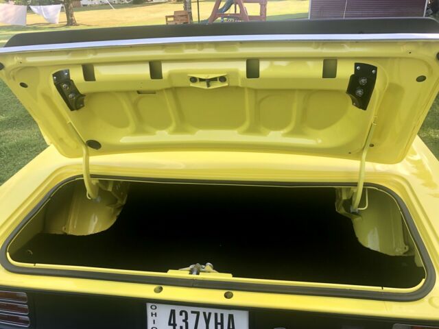 Plymouth Barracuda 1970 image number 10