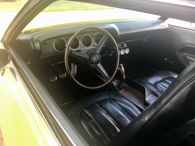 Plymouth Barracuda 1970 image number 13