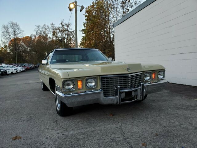 Cadillac DeVille 1972 image number 0