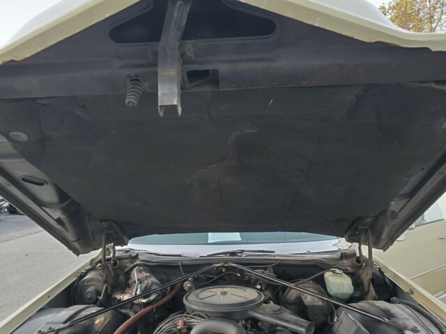 Cadillac DeVille 1972 image number 16