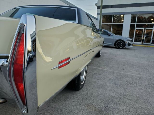 Cadillac DeVille 1972 image number 30