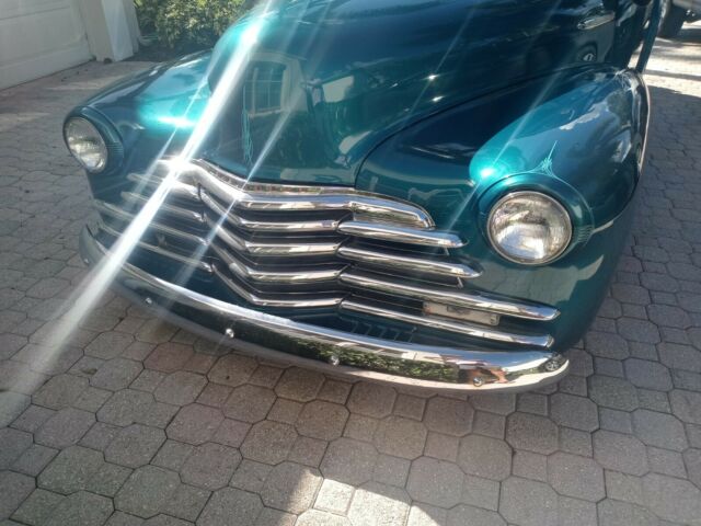Chevrolet Fleetline Aero-Sedan 1947 image number 14