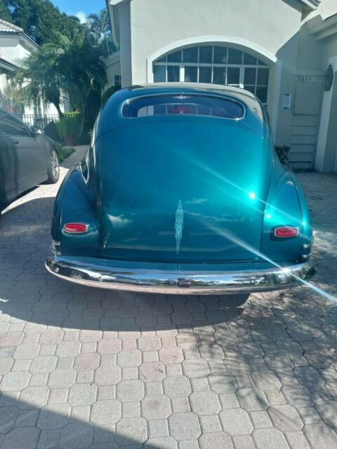 Chevrolet Fleetline Aero-Sedan 1947 image number 9