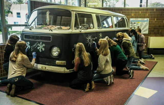 Volkswagen Bus/Vanagon 1971 image number 2