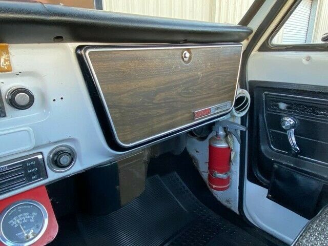 Chevrolet Cheyenne 1972 image number 16