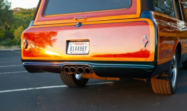 Chevrolet Suburban 1970 image number 23