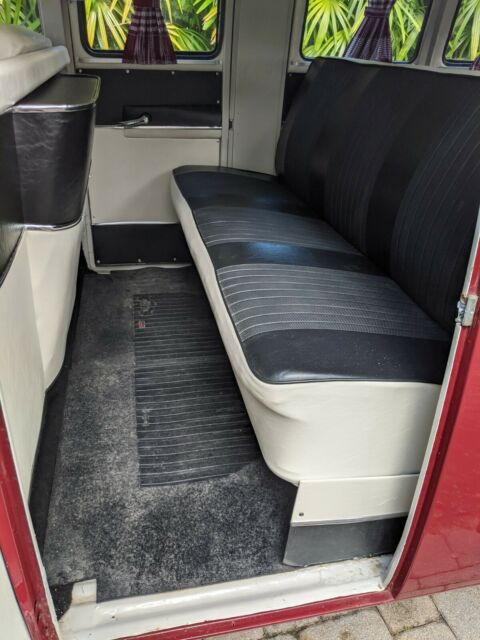 Volkswagen Bus/Vanagon 1970 image number 9