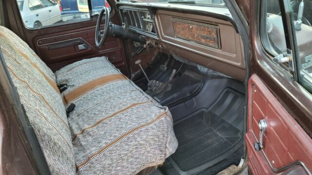 Ford F-250 1979 image number 25