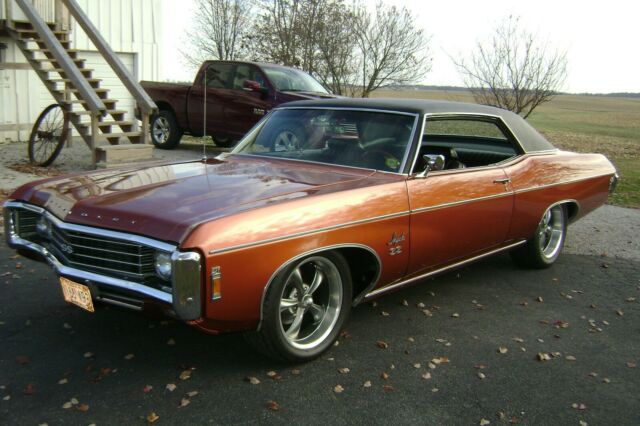 Chevrolet Impala 1969 image number 2