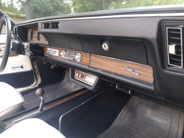 Oldsmobile Cutlass 1972 image number 18
