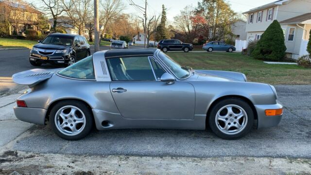 Porsche 911 2.7 1976 image number 17