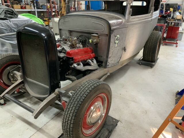 Ford Model B 1932 image number 2