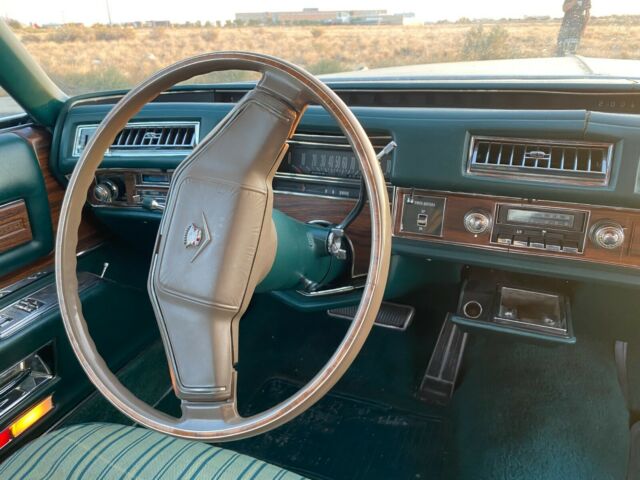 Cadillac DeVille 1976 image number 33