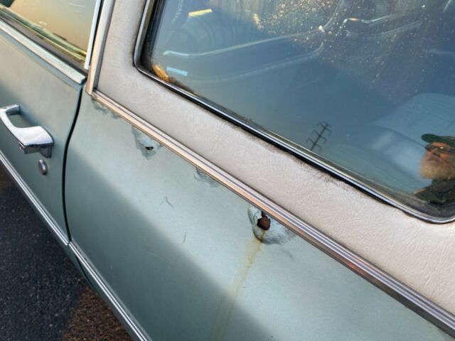 Cadillac DeVille 1976 image number 35