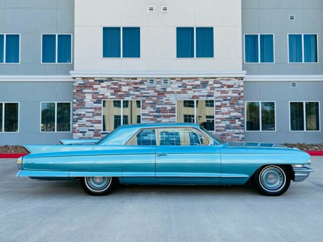 Cadillac DeVille 1962 image number 24