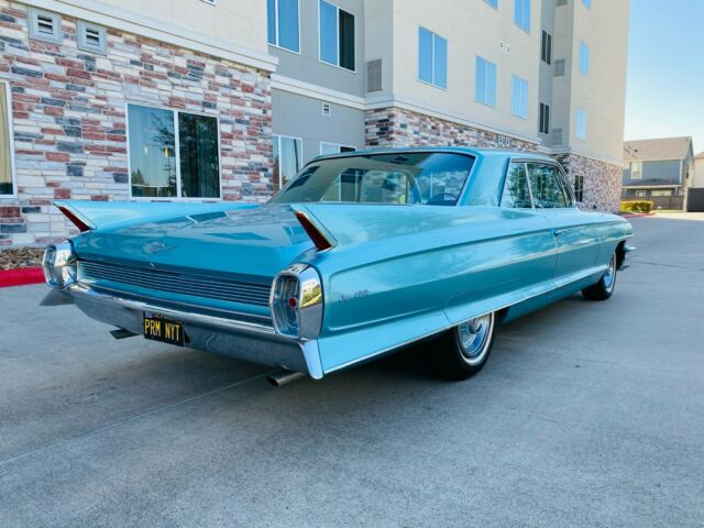 Cadillac DeVille 1962 image number 27