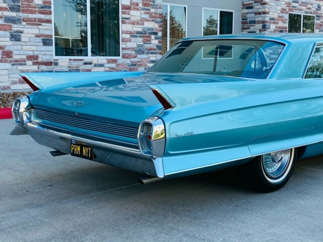 Cadillac DeVille 1962 image number 28