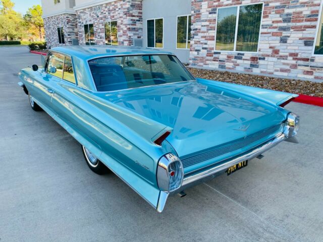 Cadillac DeVille 1962 image number 32
