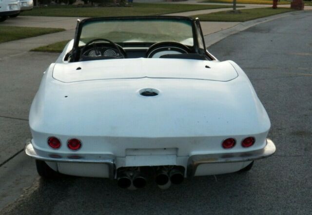 Chevrolet Corvette 1963 image number 2