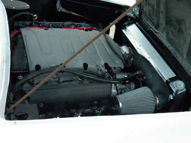 Chevrolet Corvette 1963 image number 36
