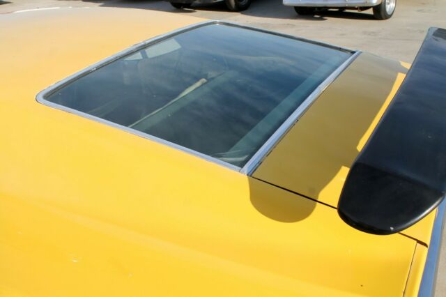 Ford Mustang 1972 image number 8