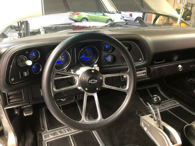 Chevrolet Camaro 1972 image number 9