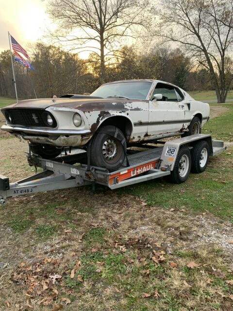 Ford Mustang Cobra Jet 1969 image number 24