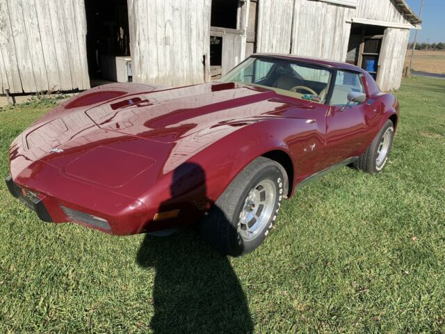 Chevrolet Corvette 1977 image number 23