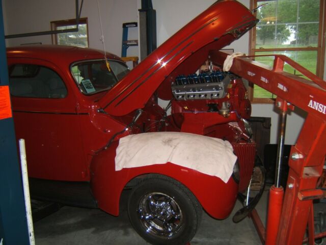 Ford Deluxe 1939 image number 14