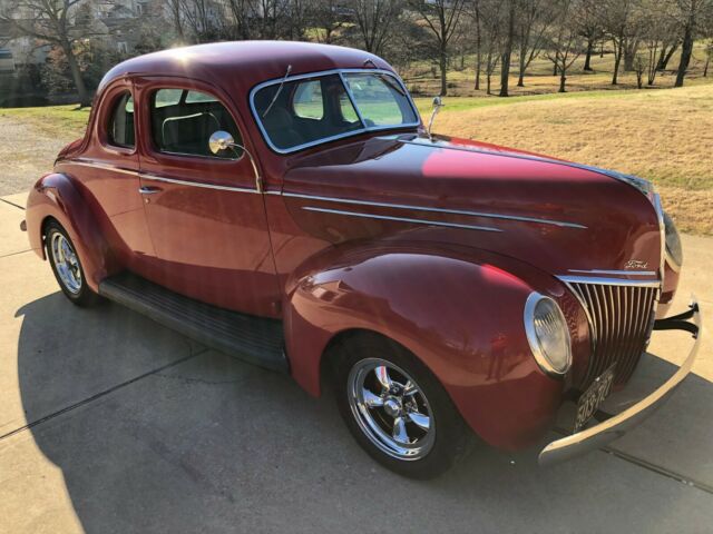 Ford Deluxe 1939 image number 16