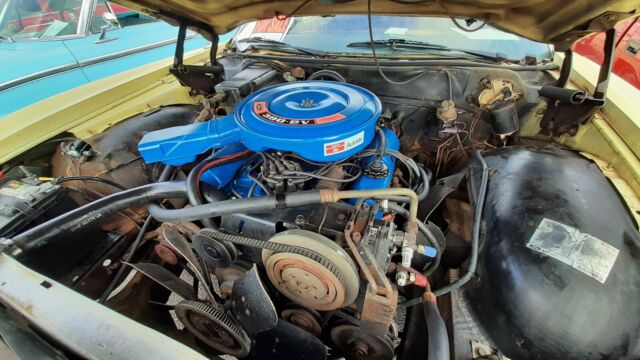 Ford Galaxie 500 1971 image number 16