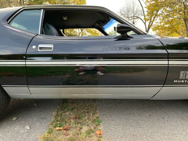 Ford Mustang 1972 image number 31