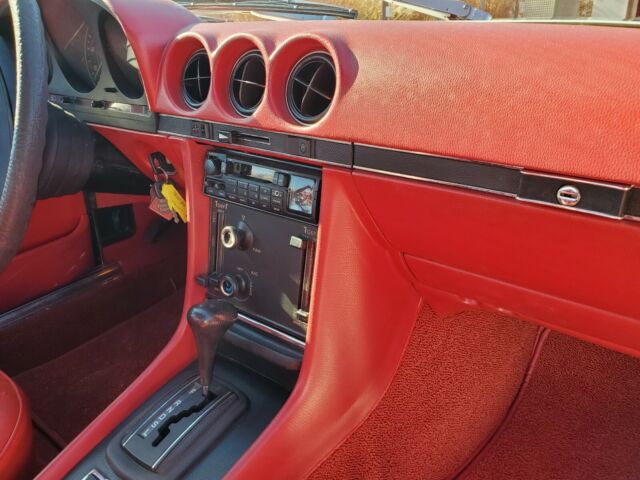 Mercedes-Benz 450SL 1976 image number 34