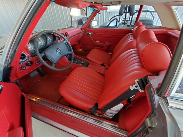 Mercedes-Benz 450SL 1976 image number 36